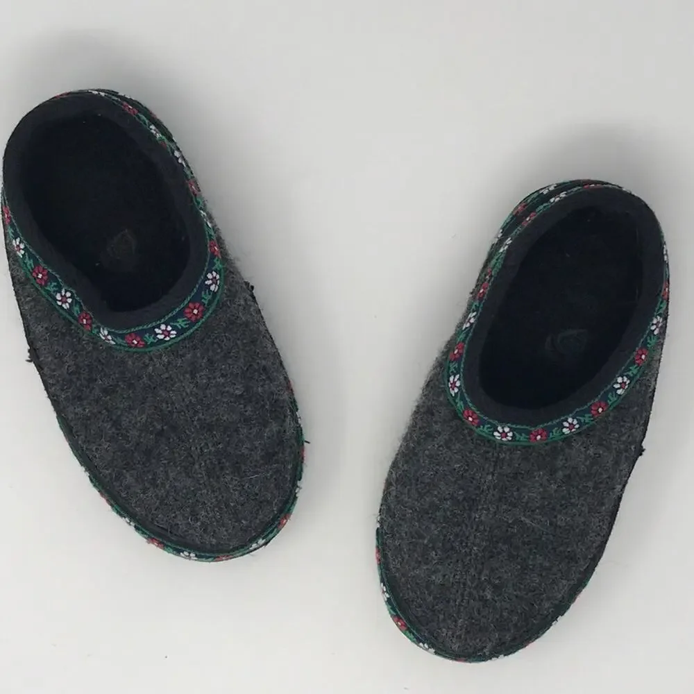 Kids Acorn Gray Wool Slippers floral trim 9.5-10.5